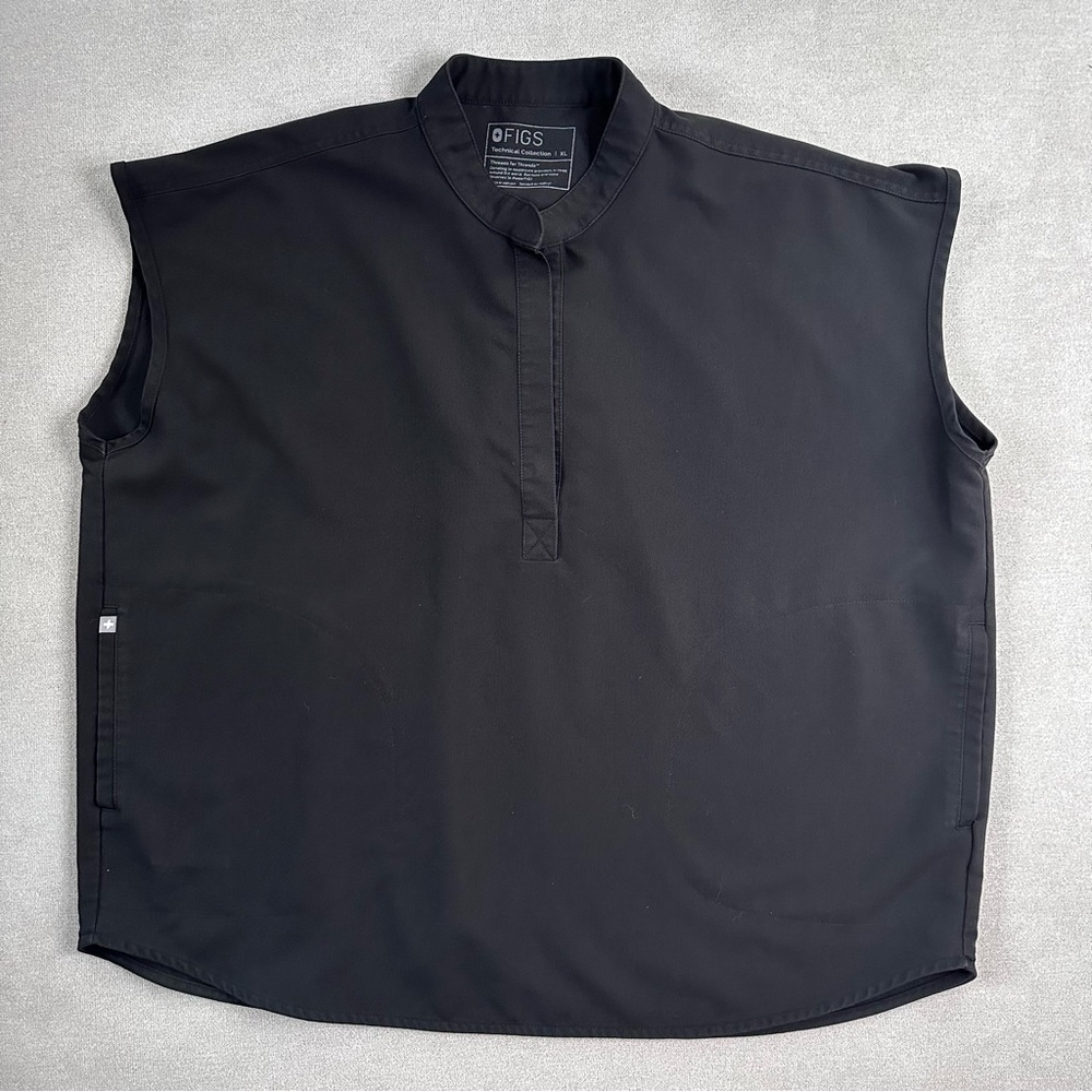 Figs Rafaela Black Sleeveless Medical Top